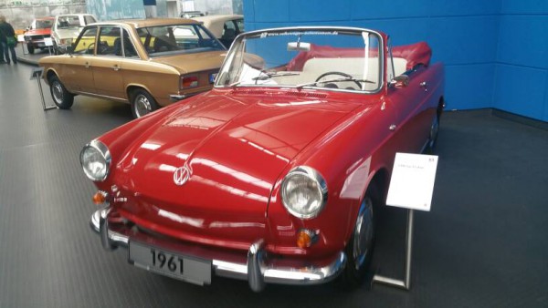 6c25105cc44329c6331ba399491b7dcd.jpg